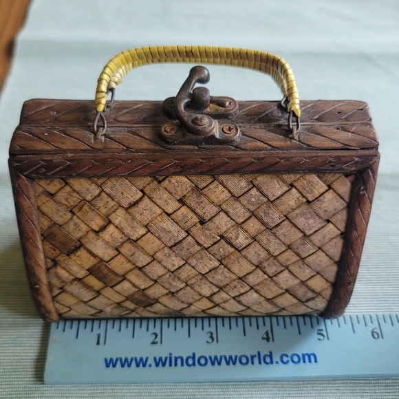 Vintage Small Woven Wood Purse - Picture 8 of 9